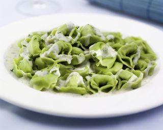 Tortellini Con Ricota A Las Finas Hierbas