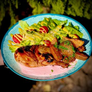 Курча від шефа та картопля по селянські