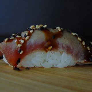 Niguiri Tonyina Flamejat