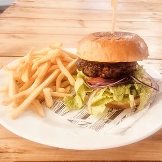 House Hamburger (220 G.)