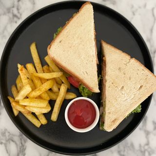 ՔԼԱԲ ՍԵՆԴՎԻՉ