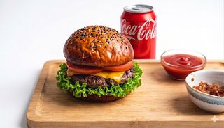 Combo montà hamburger con bibita