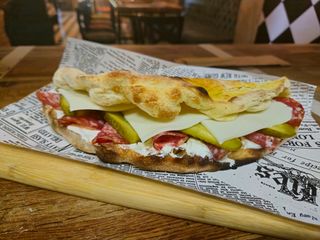 Пица сандвич - Miguel de Cervantes