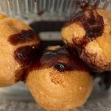 Profiteroles de Nata y Chocolate