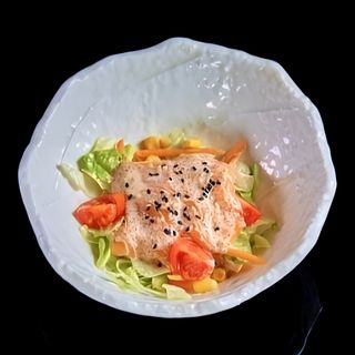 Insalata salmon