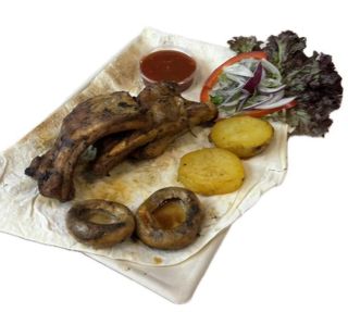 Szaszłyk z wieprzowych żeberek