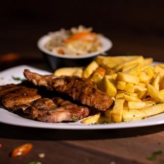 Meniu cotlet de porc