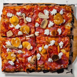 Pizza Funghi e Ventricina (2 persoane)