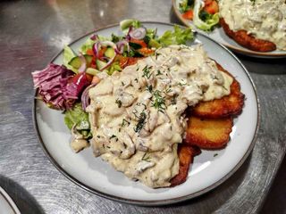 Placki ziemniaczane z sosem pieczarkowym 3 szt. Wege