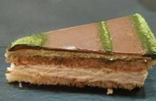 100- Tiramisú de té verde japonés (1 pz.)   