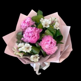 Mix Bujori si Alstroemeria