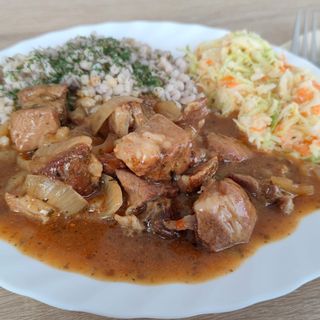 Gulasz wieprzowy + Zupa (zestaw)