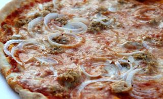 Pizza Tonno (33 Cm.)