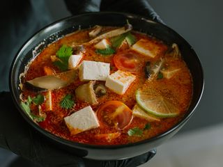 Tom Yum z Tofu (540g)