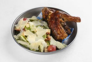 Цезар з трюфельним соусом