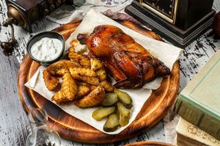 Pui la grătar cu cartofi