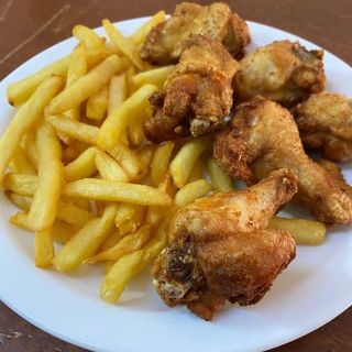 6 Alitas Con Papas Y Bebida