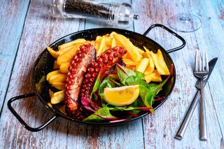 Caracatiță la grătar