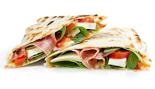 Piadina crudo, mozzarella, rucola