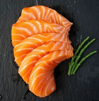 Sashimi salmone