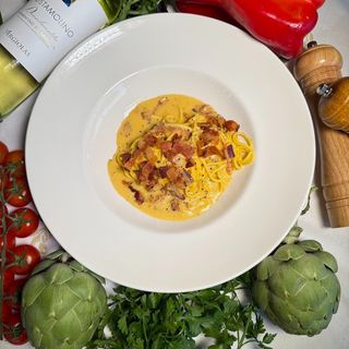 Espaguetis «Carbonara» con guanciale