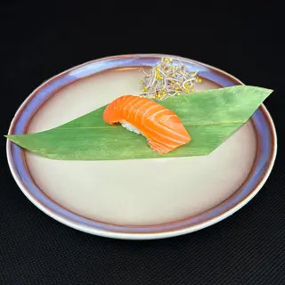 Nigiri Łosoś MOWI 1szt.