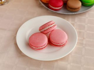 Macarons cu trandafir
