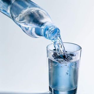 Agua con gas (500 ml.)