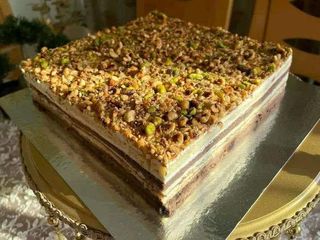 Gateau noisette et fruits secs 30cm