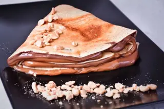 Palačinka  Snickers, krem(crni ili beli)