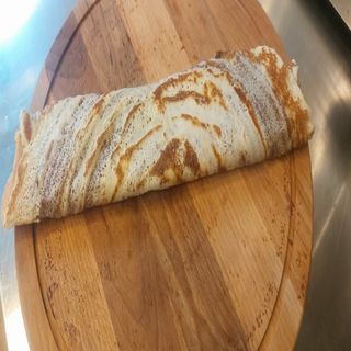 Шоколад, банан и бисквити