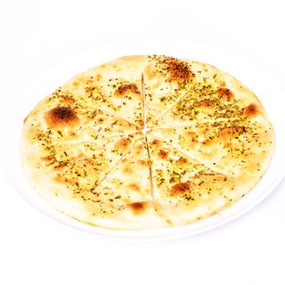 Foccacia cu usturoi si parmezan