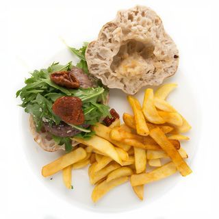 Hamburguesa suprema + patatas fritas