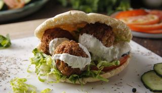 Doner Falafel Con Ensalada