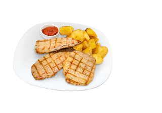 Свински каренца със сотирани картофки и лютеничка (350г)