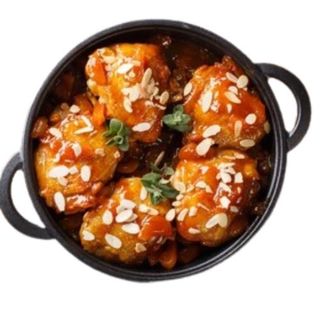 Pollo con almendras