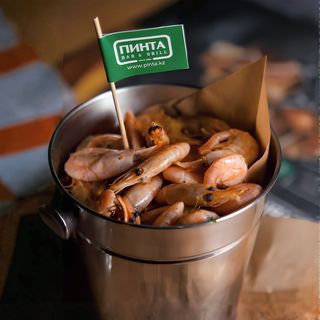 Ведро креветок