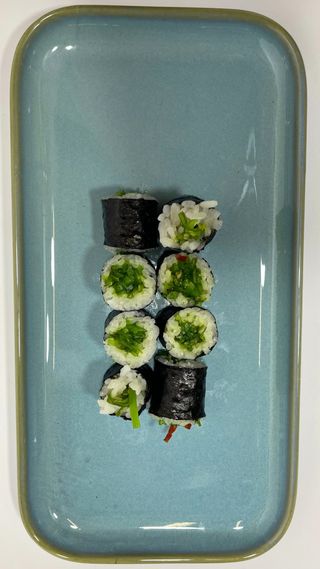 Hosomaki goma wakame