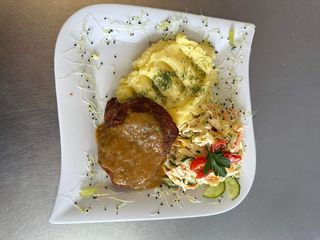 Karkówka w sosoie własnym