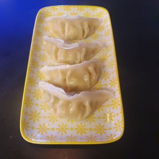 Ravioli con gamberi e verdure 4 pezzi