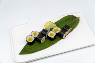 294. Hosomaki rapa gialla