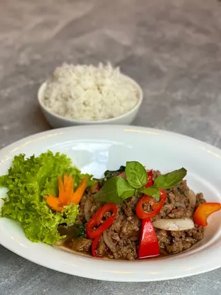 Pad kra pao