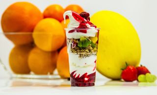 Zestaw Śniadaniowy Fit z owocami i musli 350g