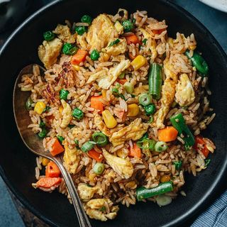 Arroz Frito Con Verduras Mixtas