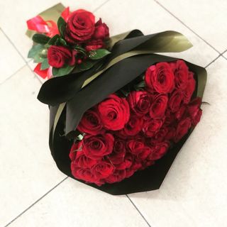 Bouquet A La Main Llll 