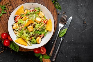 Салат з качкою та сиром Панір 