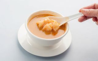 207. Zuppa tom yam con gamberetti