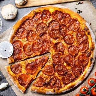 Pizza De Pepperoni (Mediana)