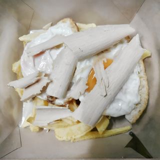 Huevos Fritos Con Foie Y Fritas Naturales