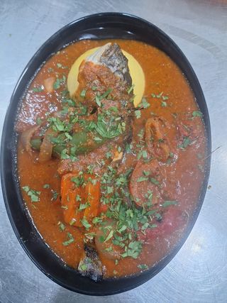 Saramura de pastrav/ dorada cu mamaliga